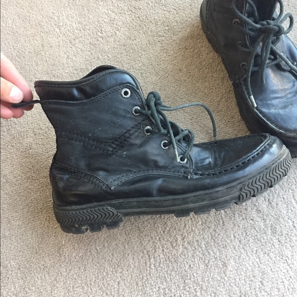 winter boots - Picture 3 of 5